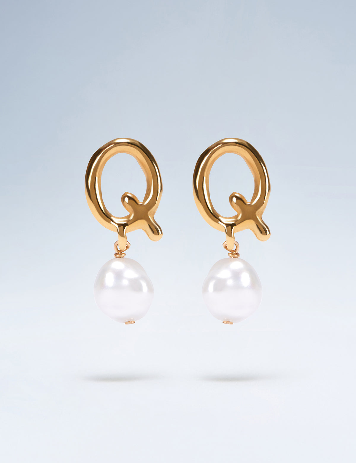 Anne Boleyn letter Q gold vermeil earrings with freshwater pearl drops